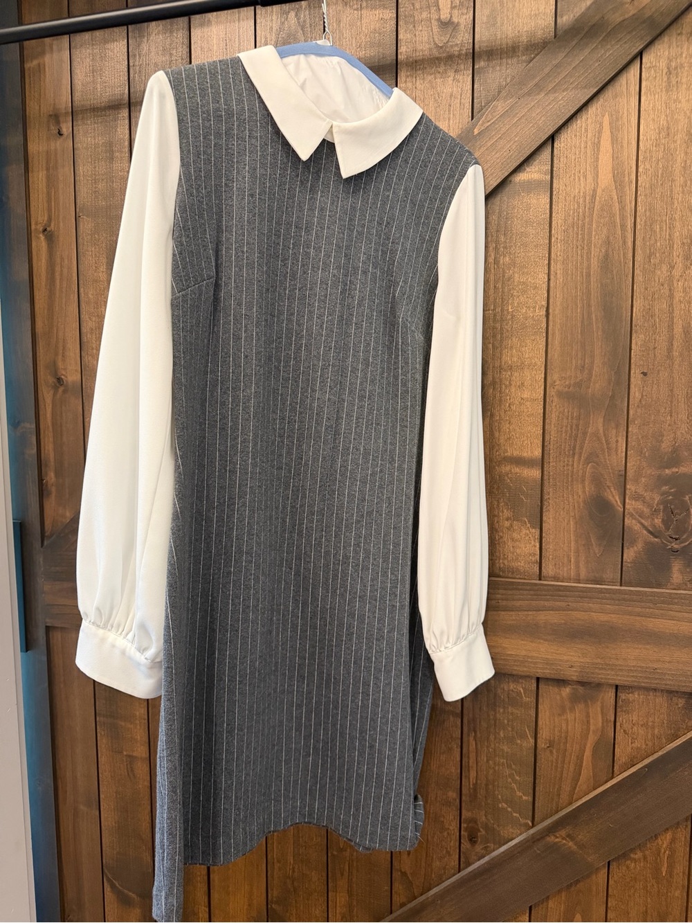 Karl Lagerfeld Grey Pinstripe Shift Dress w/White Collar/Sleeves w/pearl buttons